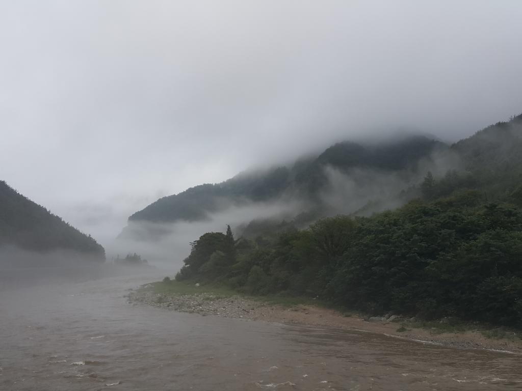 Pyeongchang River House Экстерьер фото